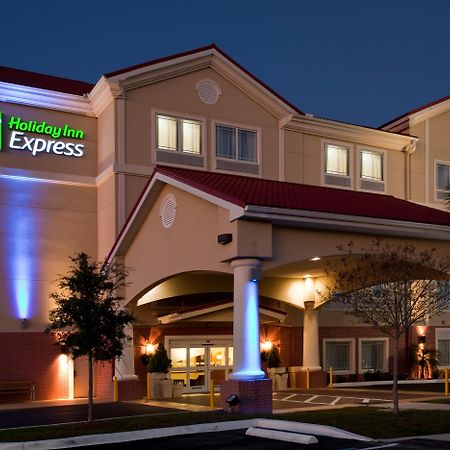 Holiday Inn Express Venice By Ihg Venice Gardens Exterior photo