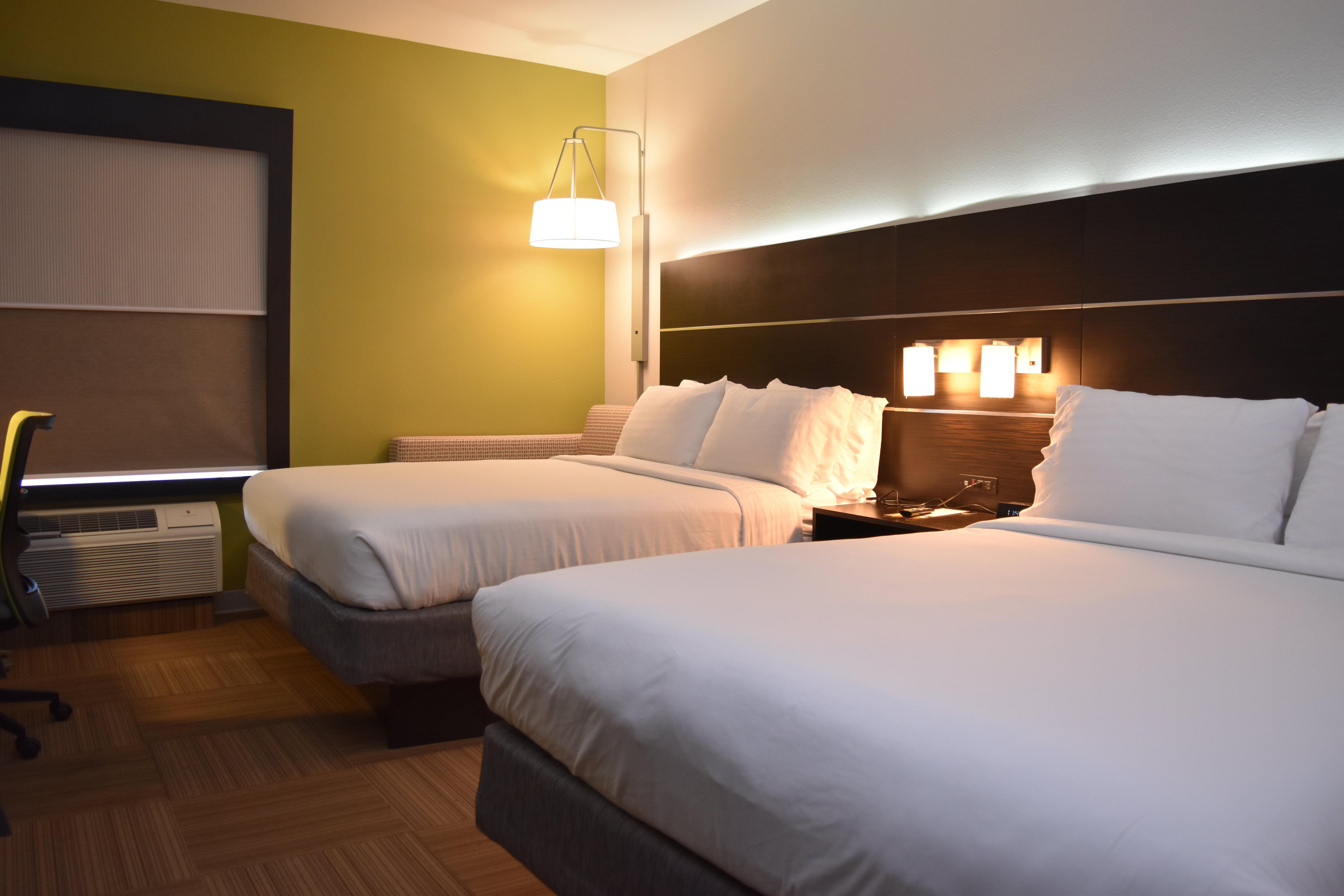 Holiday Inn Express Venice By Ihg Venice Gardens Exterior photo