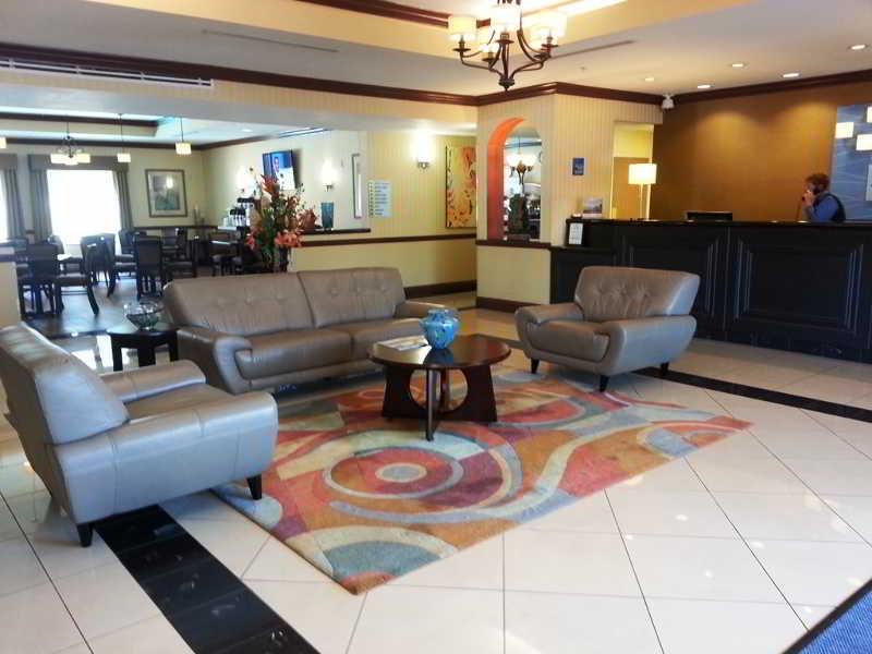 Holiday Inn Express Venice By Ihg Venice Gardens Exterior photo